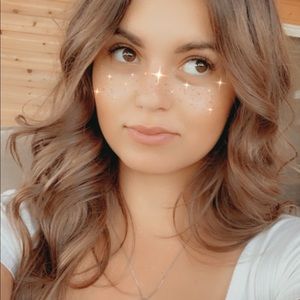 Meet your Posher, Justina